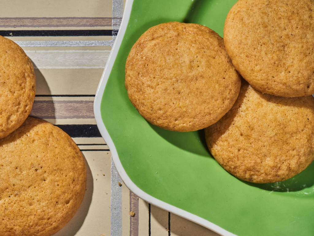 Honey Cookies with Lemon and Nutmeg