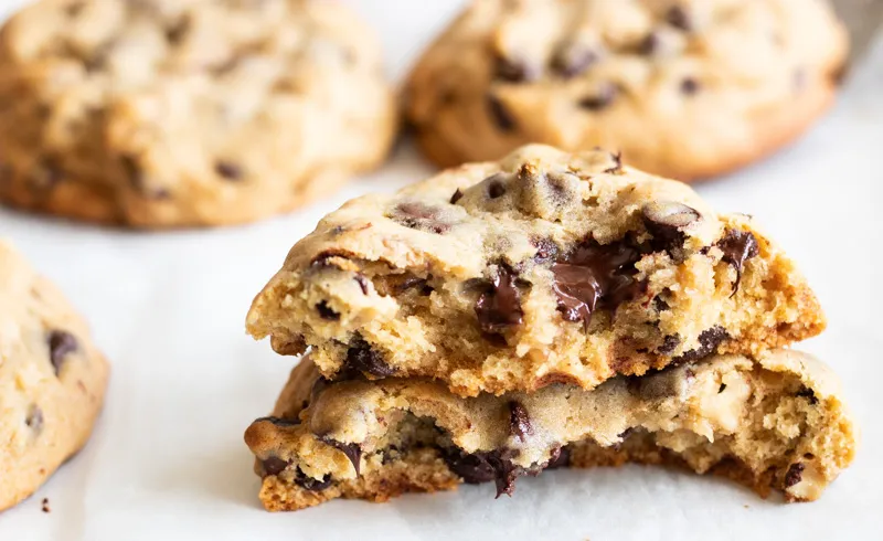 Honey Chocolate Chip Cookies